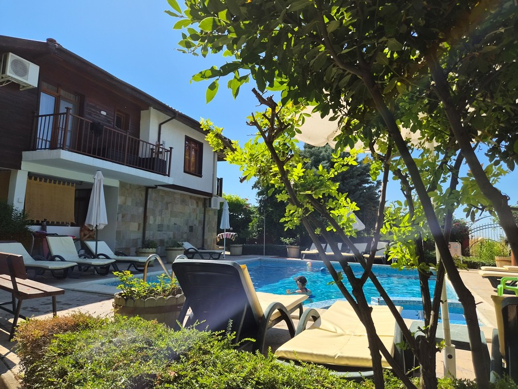 Koszarica Bułgaria Dom Hill Top Villas