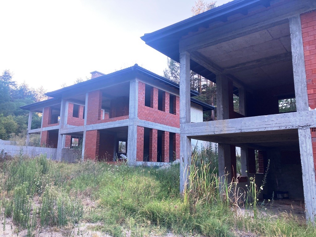 Banya Bulgaria House Plot with guest houses