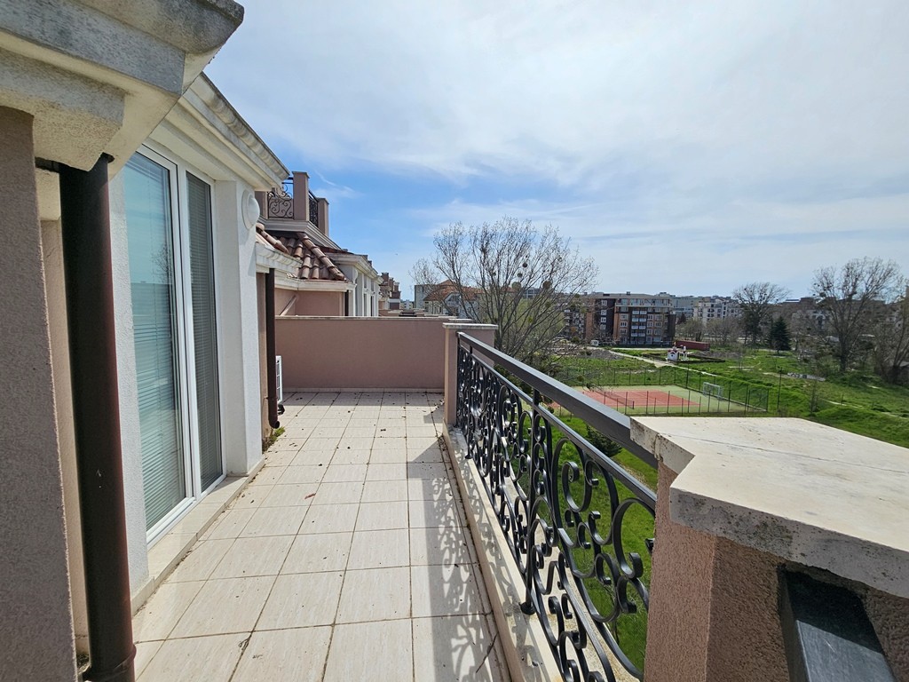 Słoneczny Brzeg Bułgaria 3-pokojowy Apartament Izida Palace